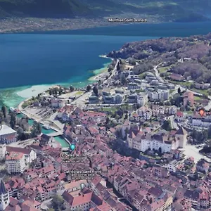 Coup De Coeur Au Pied Du Château - Joli Idéalement Placé Appartement Annecy